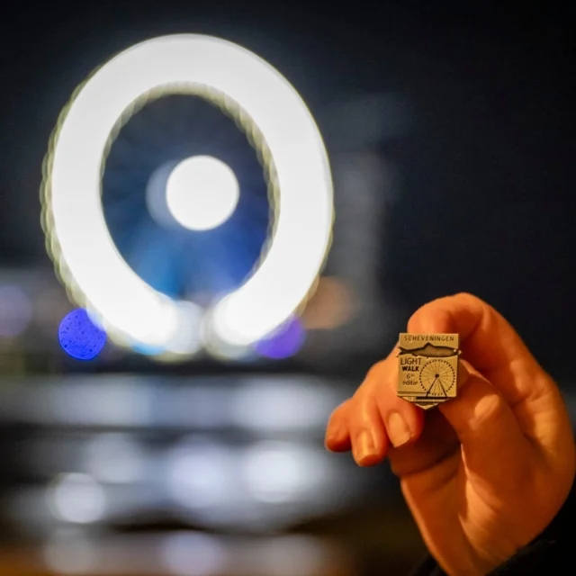 𝗠𝗘𝗗𝗔𝗟 𝗠𝗢𝗡𝗗𝗔𝗬! ✨ Wat een bijzondere Scheveningen Light Walk was het dit jaar! Geniet nog even na met jouw prachtige Scheveningen Light Walk wandelpin!🏅 

#scheveningenlightwalk #scheveningen